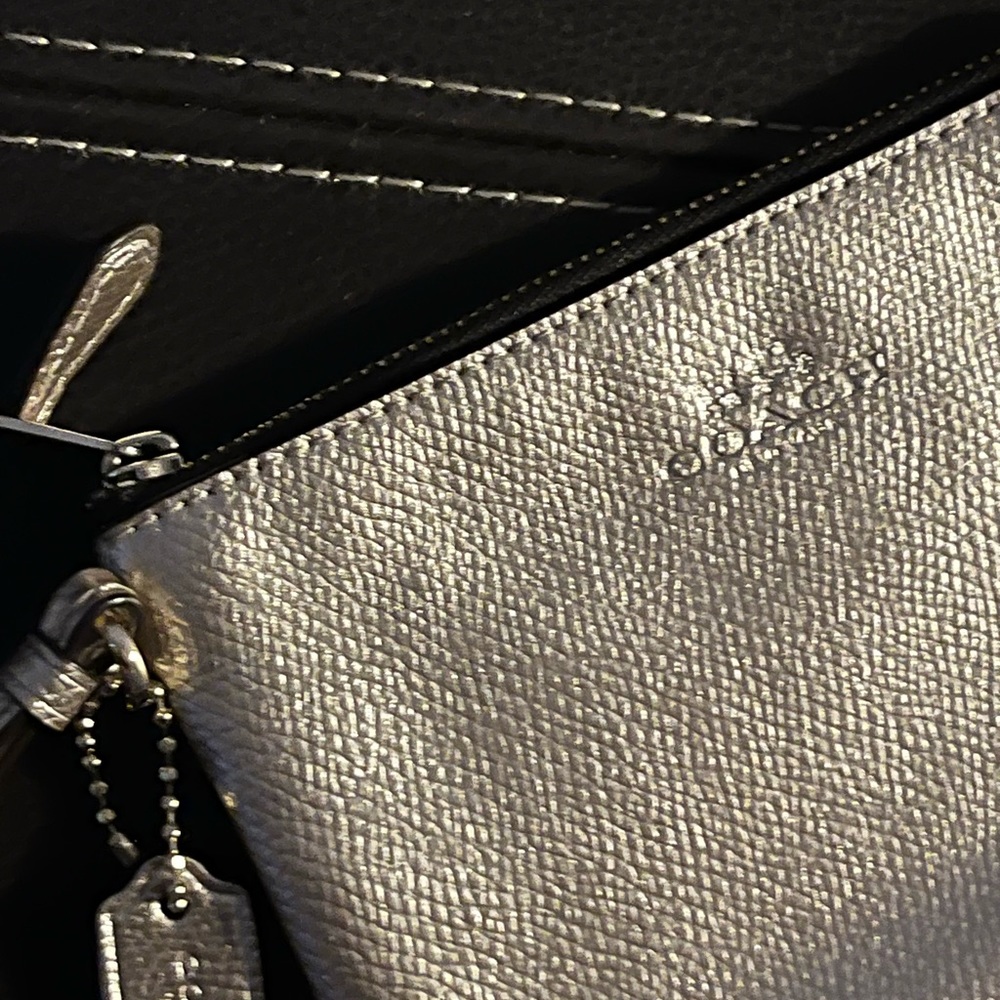 NWOT COACH -silver Wristlet. New never used. - Picture 3 of 4